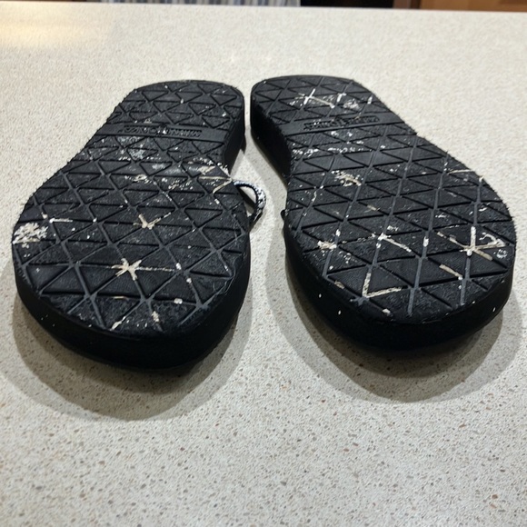 Minnetonka Black&White Thong Sandals Women’s size 10 - Picture 8 of 10